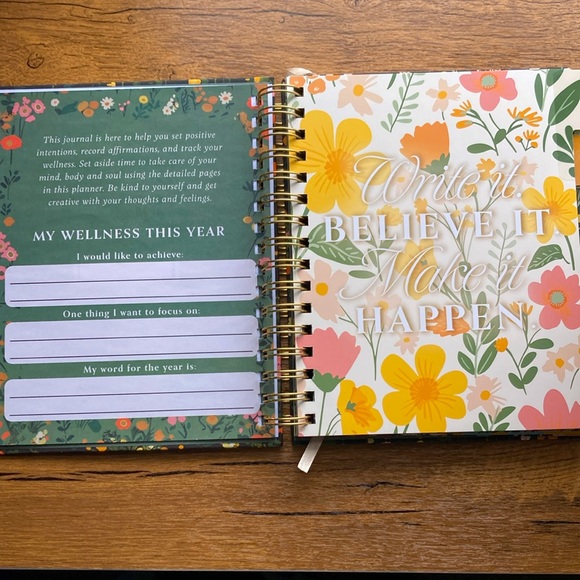 Wellness Planner - Picture 3 of 5